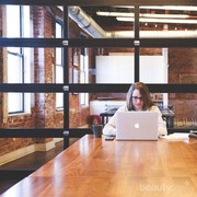 5 Tanda Ini Jadi Sinyal Teman Kantor Sebenarnya Tak Suka Kamu