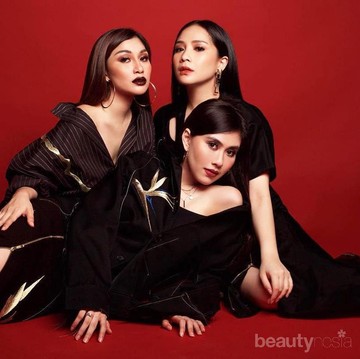 img-title Sibling Goals! 7 Potret Artis yang Akrab dan Kompak dengan Saudara Ipar