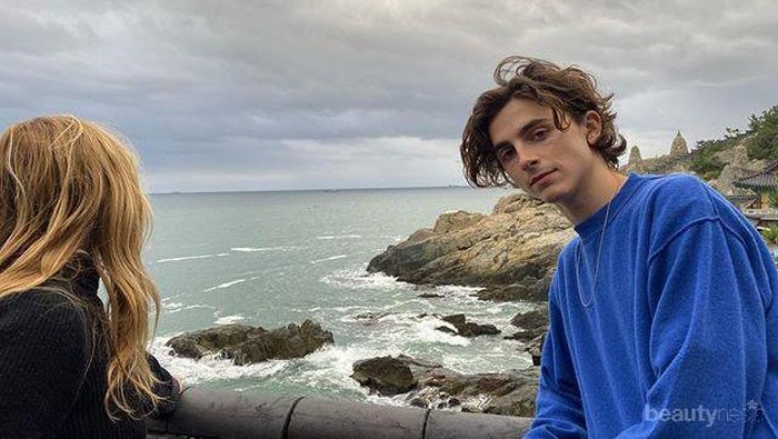 8 Potret Tampan Timothee Chalamet, Aktor Rising Star Hollywood