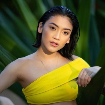 6 Potret Canti Tachril, Pacar Baru Adipati Dolken yang Cantik Memesona