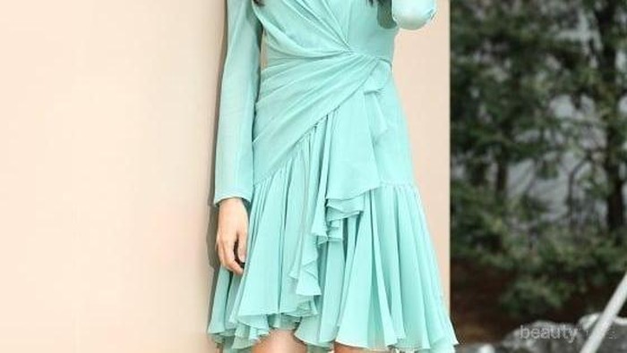 Gaya Simpel Kim Sa Rang yang Tetap Manis dan Awet Muda di Usia 41 Tahun