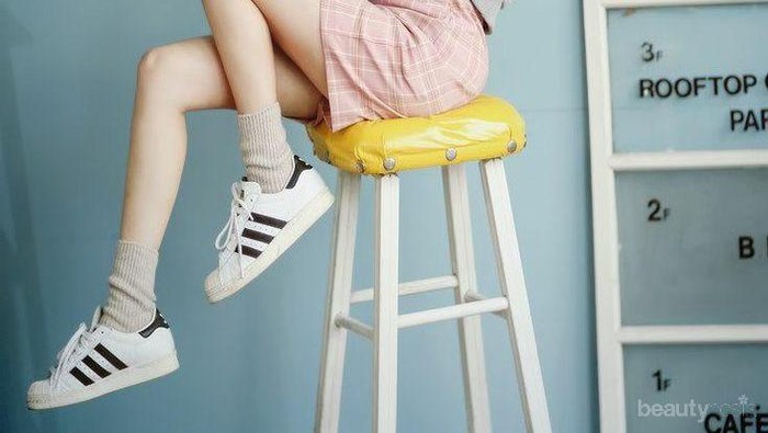 Wajib Tahu, 7 Item Fashion Ini Ampuh Membuat Tampilan Kamu Jauh Lebih Muda!