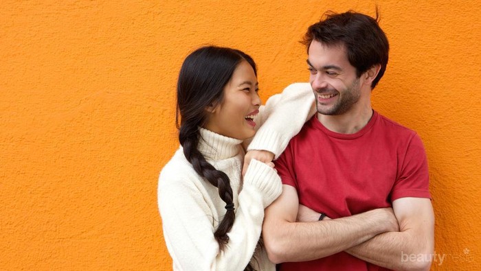 Penuh Urat Romantis, Ini Zodiak Paling Bucin