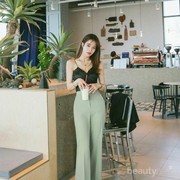 High Waist Kulot Bisa Bikin Kamu Terlihat Tinggi Lho, Berikut Inspirasinya!