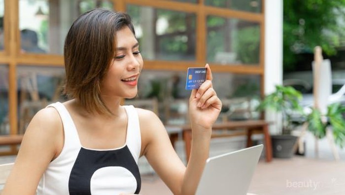 Jangan Kebablasan, Ini Tips Mengelola Kartu Kredit Secara Bijak