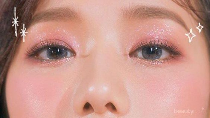 Pemula Wajib Simak Tips Menggunakan Eyeshadow Glitter Secara Natural Berikut Ini
