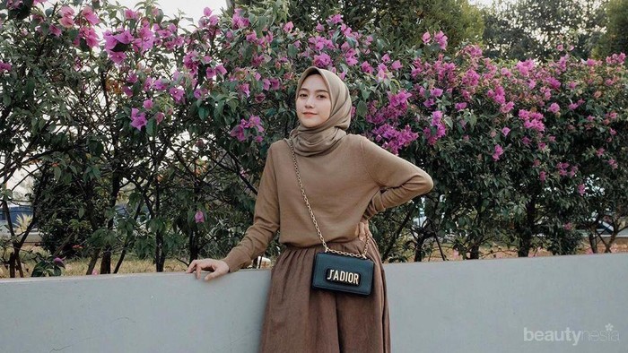 Enggak Perlu Glamour, Ini Dia 5 Sytle Hijab Manis yang Mencuri