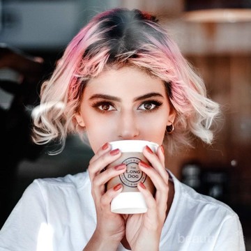 img-title Jangan Nyesel, Begini Cara Menata Rambut Pendek Agar Tetap Stylish!