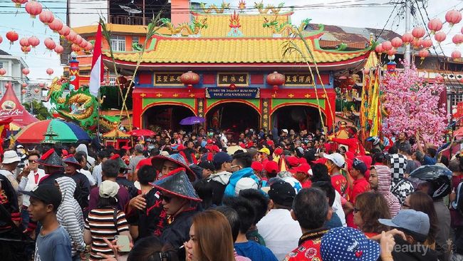 Perayaan Cap Go Meh di Singkawang Sukses Menarik Banyak Wisatawan, Apa Sih  Keunikannya?