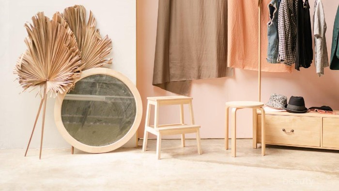 Agar Lemari Tidak Penuh, Ini Cara Decluttering yang Harus Kamu Lakukan