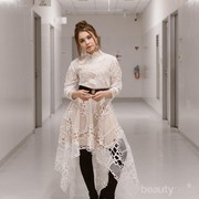 Tetap Muda dan Stylish di Usia 42 tahun, Gaya Rossa Wajib Jadi Panutan!