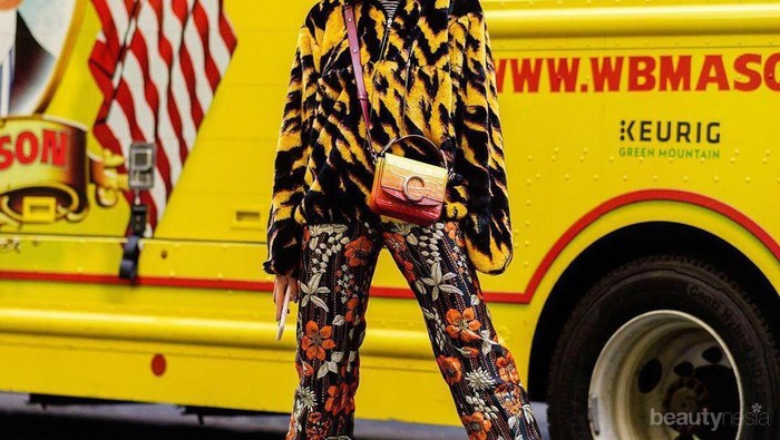 Contek Inspirasi Fashion Street ala Susie Lau Untuk Kamu yang Suka Tampilan Nyleneh