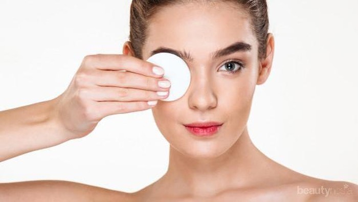 Enggak Mahal, 5 Eye Makeup Remover Ini Harganya di Bawah Rp100 Ribu
