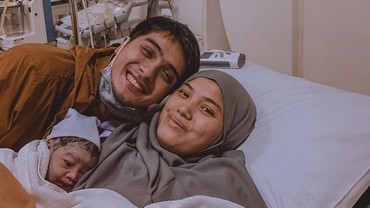 img-title Selamat, Anak Keempat Ricky Harun Lahir