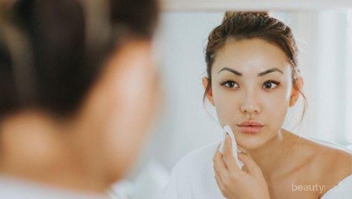 5 Tips Agar Makeup Tetap Awet Meski Wajah Berminyak
