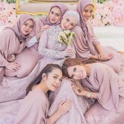 Inspirasi Seragam Bridesmaid dengan Celana 2020