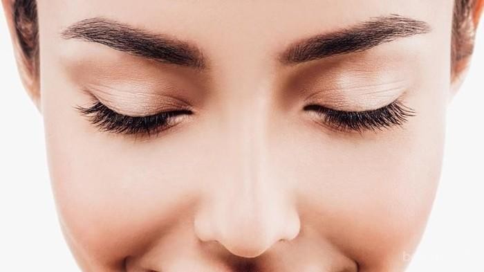 Sebelum Melakukan Microblading Alis, Yuk Ketahui Dahulu Efek Sampingnya!