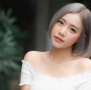 Tips Anti Gagal Cat Rambut Warna Ash Grey