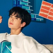 5 Selebriti Pria Korea dengan Jawline Terindah, Manly Abis!