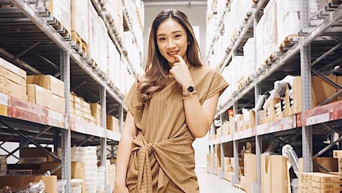 Bisa Jadi Inspirasi, 5 Ide Mix and Match OOTD Selebgram Indonesia Ini Kekinian Banget!