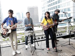 Lirik dan Chord All The Way oleh Mocca