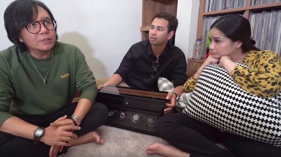 Ari Lasso tersinggung dan marah saat Raffi Ahmad menawar koleksi jam tangan mewah.