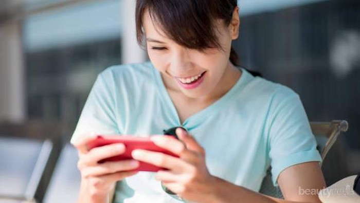 Game Ini Bikin Kamu Makin Pinter Makeup, Hmm Apa Aja ya?