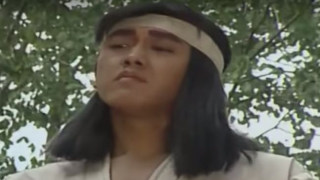 Aktor laga dekade '90-an dan pernah memerankan Wiro Sableng, Abi Cancer meninggal dunia pada Minggu (22/3) malam akibat serangan jantung.