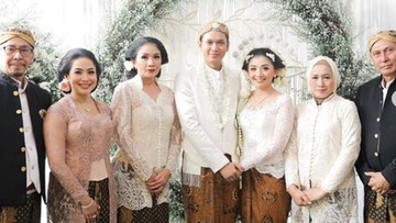 BAHAGIA PUTRINYA MENIKAH