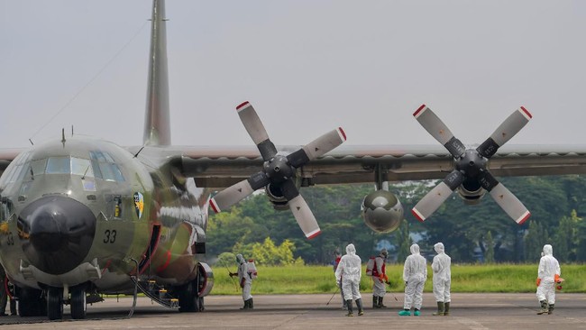 Mesin baru tersebut diuji coba pada pesawat Xian Y-20. Setelah uji coba berhasil pesawat digunakan untuk mengangkut tank-tank buatan China ke medan perang.