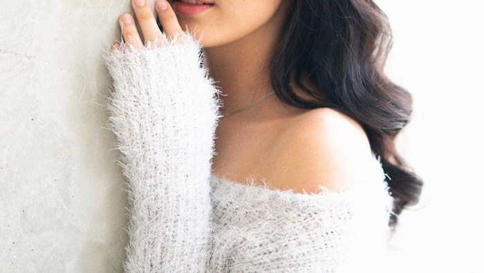 10 Pesona Mawar De Jongh, Pengganti Vanesha di Film Teman Tapi Menikah 2