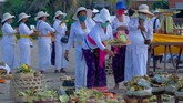 FOTO: Melasti Sunyi Jelang Nyepi Tahun ini, umat Hindu Bali di Indonesia merasakan suasana Melasti yang berbeda dibanding sebelumnya, lebih sunyi karena epidemi.