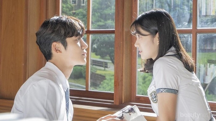 Ramalan Zodiak Hari Ini: Cancer Dia Nunggu Kabarmu Tuh, Gemini Jangan Posesif Terus Dong!