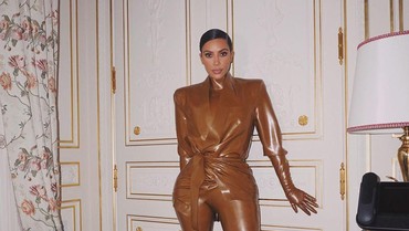 img-title George Floyd Diperlakukan Tidak Adil, Kim Kardashian Naik Darah