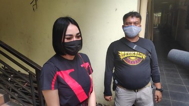 img-title Bebby Fey Diperiksa Polisi Terkait Kasus Senjata Api Ilegal