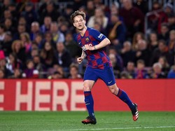 Antisipasi Virus Corona, Rakitic Keluar Rumah Cuma Buang Sampah