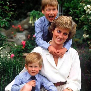 Air Mata Pangeran William Pecah Nonton Pengakuan Selingkuh Putri Diana