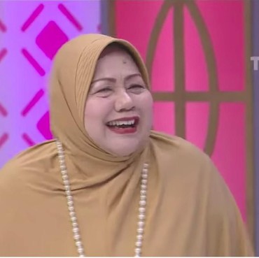 Kronologi Meninggalnya Artis Senior 'Mbok Pur' Purwaniatun