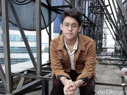 Ardhito Pramono Perkenalkan Lagu Baru dalam Film Pendek