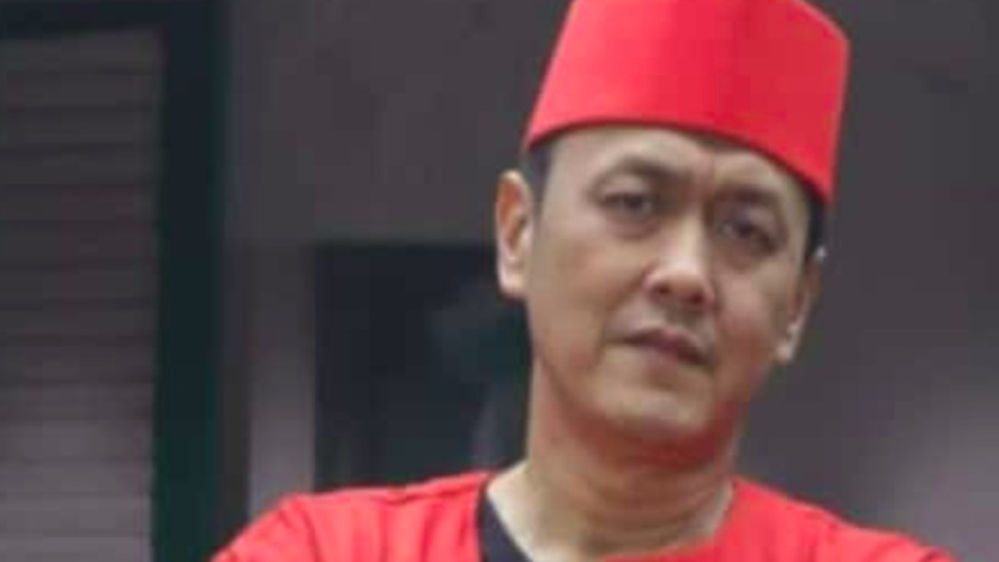 Kabar duka. Aktor sekaligus pemain serial Wiro Sableng, Abi Cancer, meninggal dunia pada Minggu (22/3) malam karena serangan jantung.