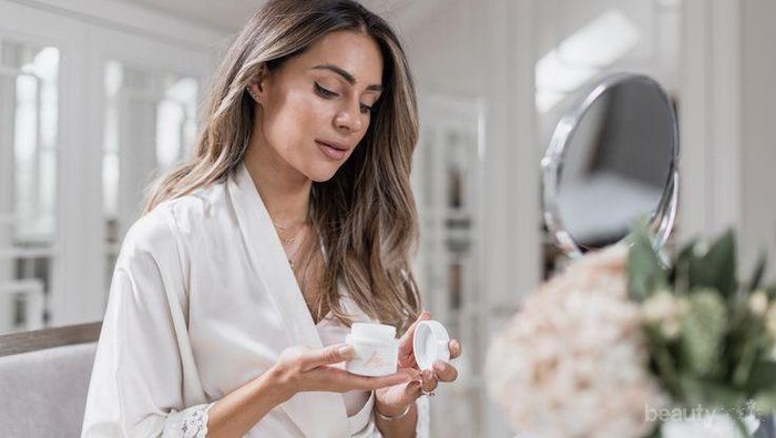 Ladies, Sayangi Dirimu! Hentikan Penggunaan Skincare jika Alami 4 Masalah Kulit Ini!