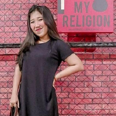 10 Potret Cantik Kiky Saputri, Pemeran di Film Imperfect yang Jago Stand Up!