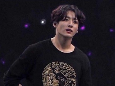 Terpopuler: Bagian Terjantan Jungkook BTS Hingga Zaskia Gotik Olahraga Bareng Pacar