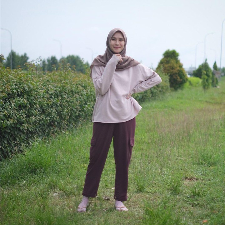 <p>Zaskia menyadari, pasti banyak yang tidak setuju dengan keputusannya. Terlebih ditengah imbauan <em>social distancing</em> dari pemerintah terkait wabah Corona. (Foto: Instagram @zaskiadyamecca)</p>