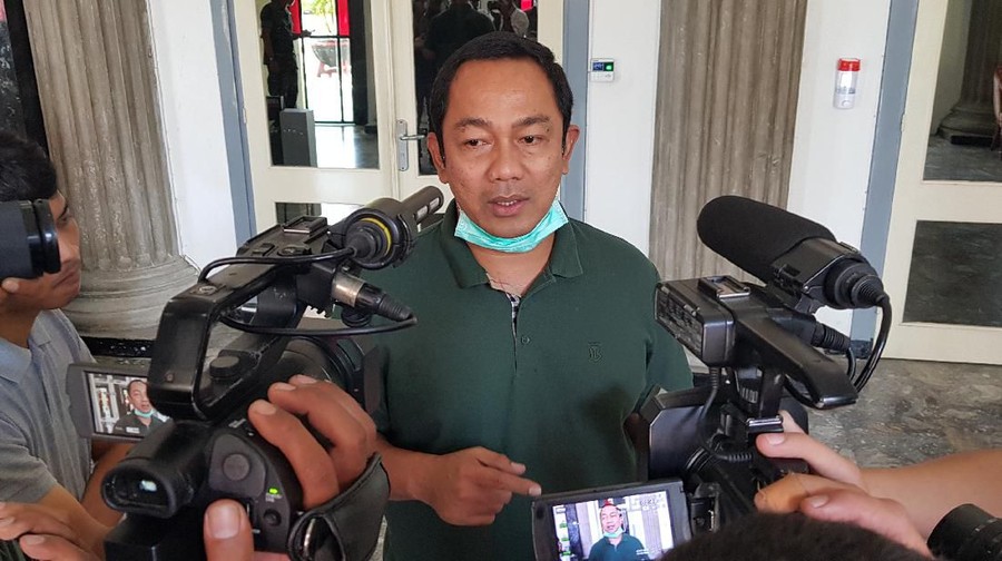 Di rumah dinas Wali Kota Semarang akan dibangun 150 tempat isolasi lengkap dengan peralatan medisnya.