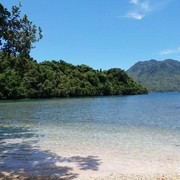Ada Pantai dan Danau Kece Di Ternate, Yuk Kunjungi!