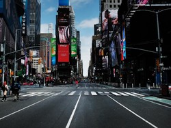 Tak Ada Keramaian Tahun Baru di New York Times Square