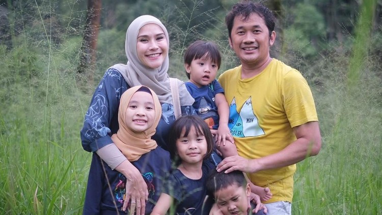 Keluarga Zaskia Adya Mecca