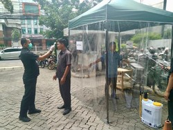 Cegah Penyebaran Corona, Pool Taksi Bluebird Dilengkapi Bilik Disinfektan