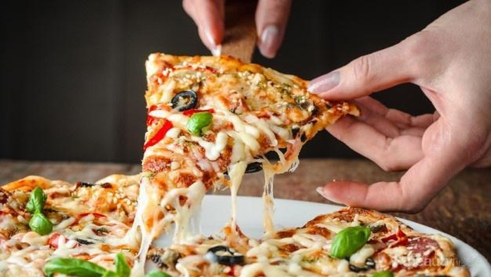 Dijamin Maknyus! Ini Rekomendasi Kedai Pizza Lokal di Bandung, Gak Bakal Nyesel Deh